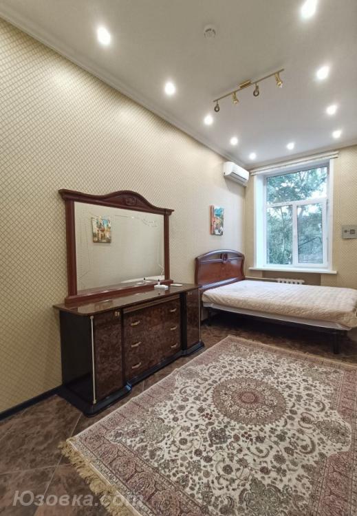 2-комн. квартира, 49м², с мебелью, 2/9 эт., ДОНЕЦК