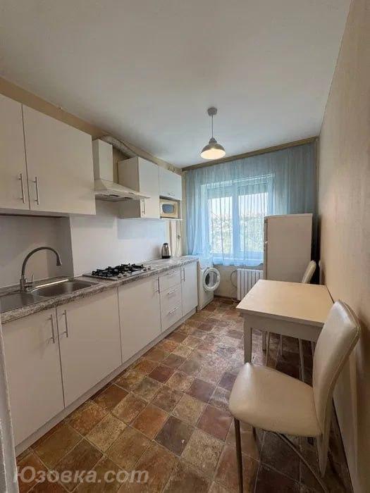 2-комн. квартира, 46м², с мебелью, 2/9 эт., ДОНЕЦК
