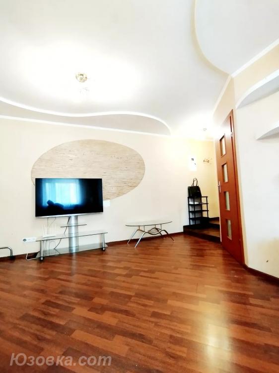2-комн. квартира, 41 м², вторичка, 1/4 эт.