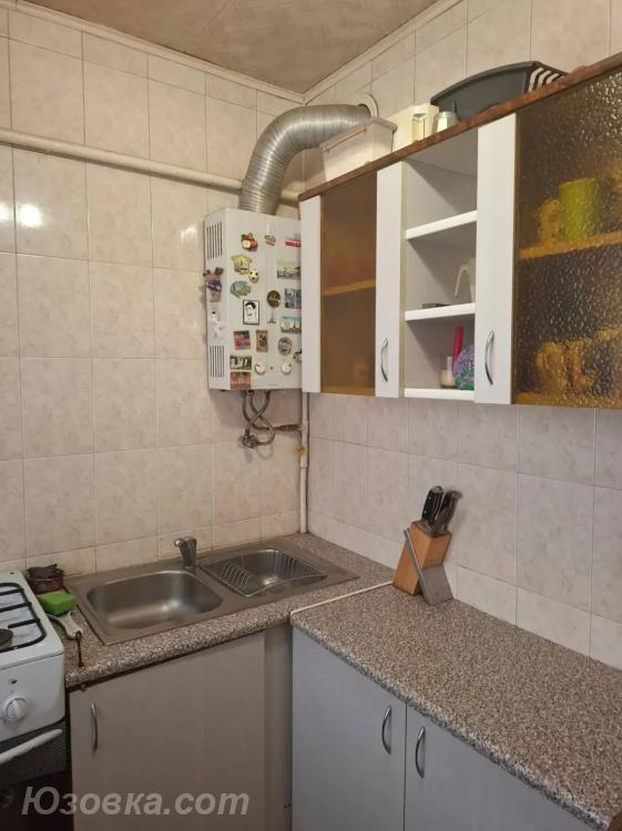1-комн. квартира, 32м², мебель частично, 1/5 эт.