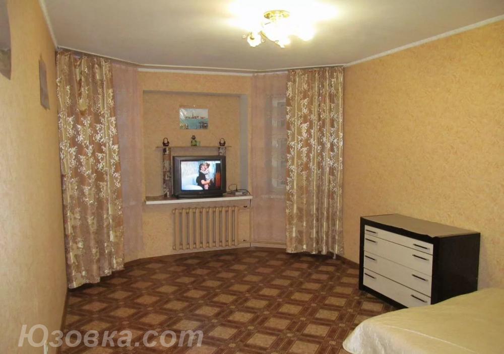 1-комн. квартира, 43м², с мебелью, 2/9 эт.