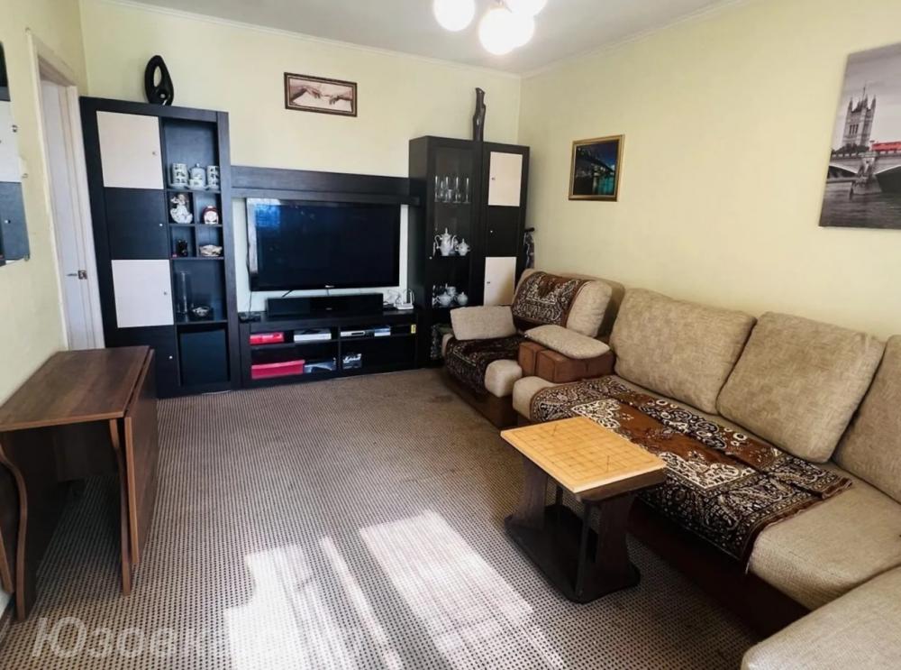 2-комн. квартира, 50м², с мебелью, 3/9 эт.