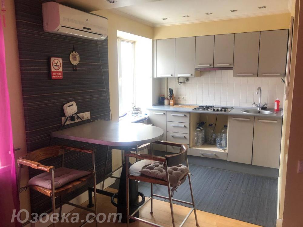 1-комн. квартира, 35м², с мебелью, 3/5, ДОНЕЦК