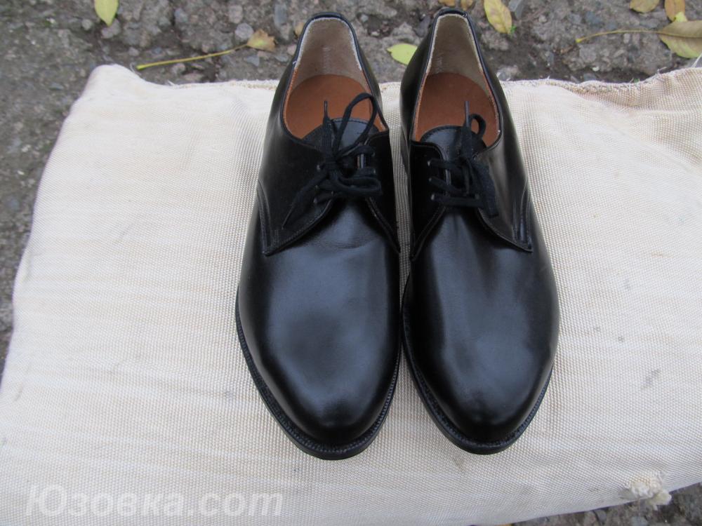 Новые мужские туфли р-р 39
