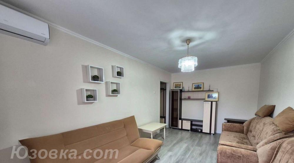2-комн. квартира, 48м², с мебелью, 4/5 эт., ДОНЕЦК