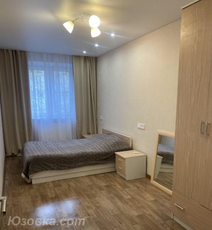 2-комн. квартира, 42м², с мебелью, 3/6 эт., Макеевка