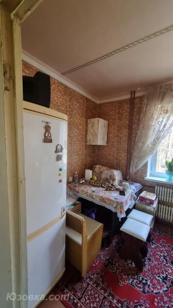 1-комн. квартира, 35 м², вторичка, 2/10 эт., ДОНЕЦК