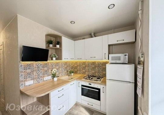 2-комн. квартира, 43м², с мебелью, 4/9 эт., ДОНЕЦК