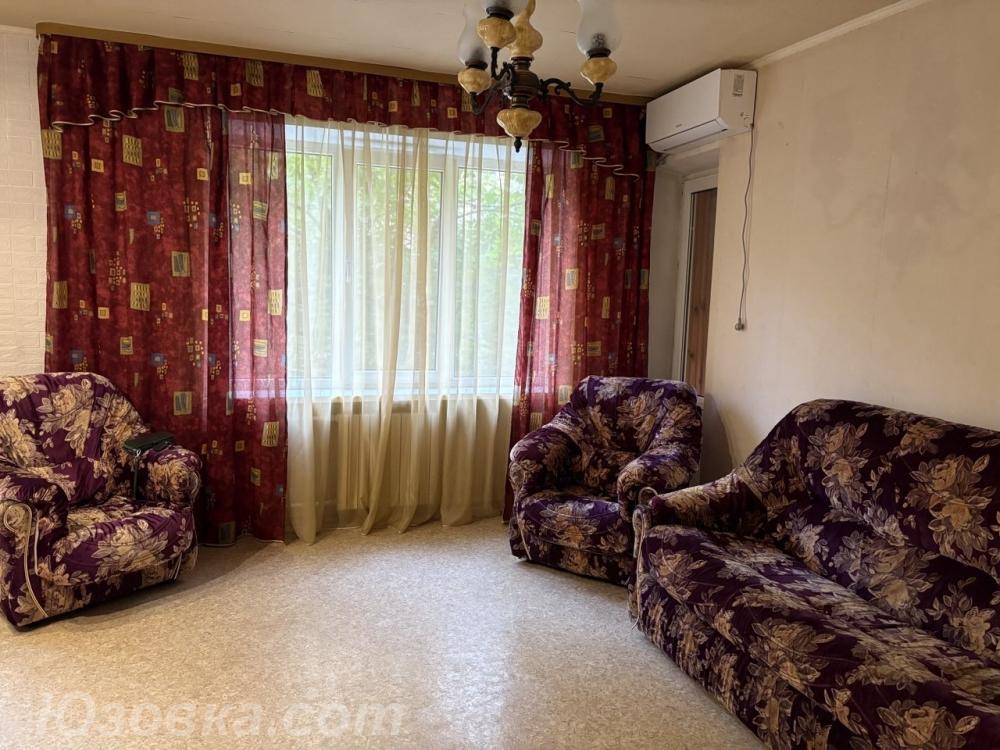 студия квартира, 45м², мебель частично, 1/1 эт., ДОНЕЦК