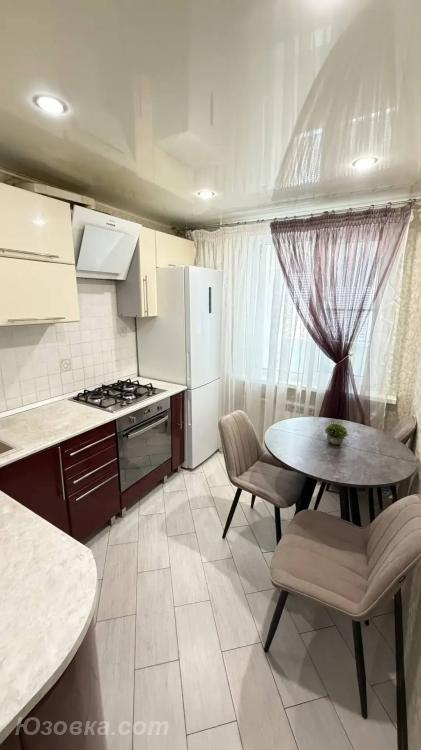2-комн. квартира, 59м², с мебелью, 2/9 эт., ДОНЕЦК
