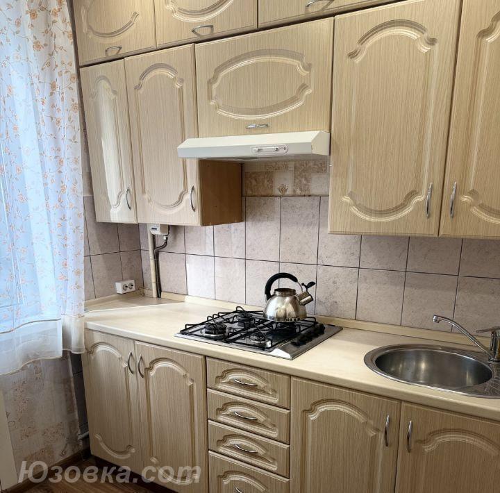 2-комн. квартира, 50м², с мебелью, 8/9 эт., ДОНЕЦК