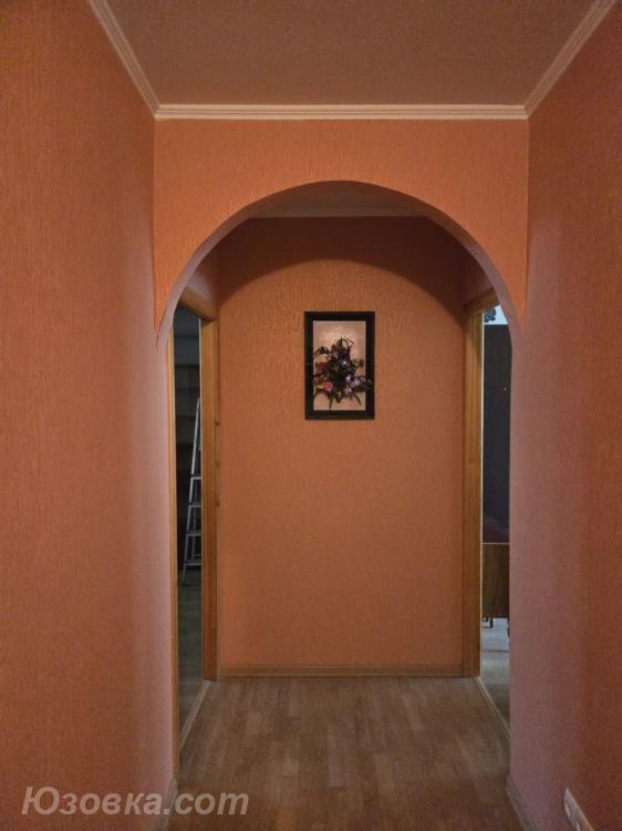 2-комн. квартира, 44м², с мебелью, 2/9 эт., ДОНЕЦК