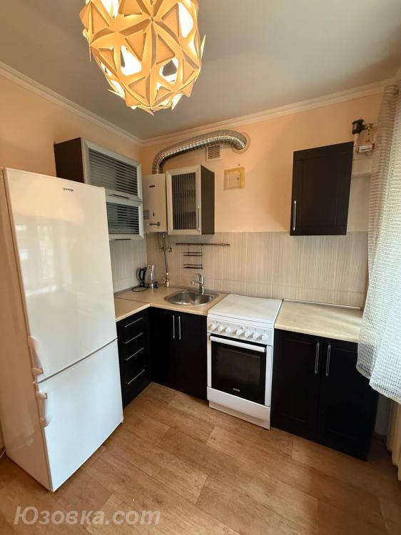 1-комн. квартира, 32 м², вторичка, 5/5 эт., ДОНЕЦК