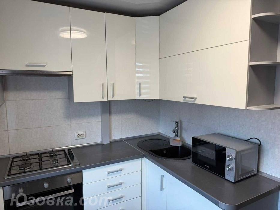 2-комн. квартира, 43м², с мебелью, 2/9 эт., ДОНЕЦК