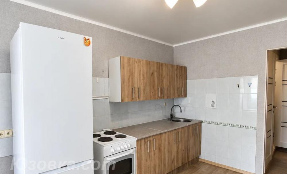 2-комн. квартира, 48м², с мебелью, 3/9 эт., ДОНЕЦК